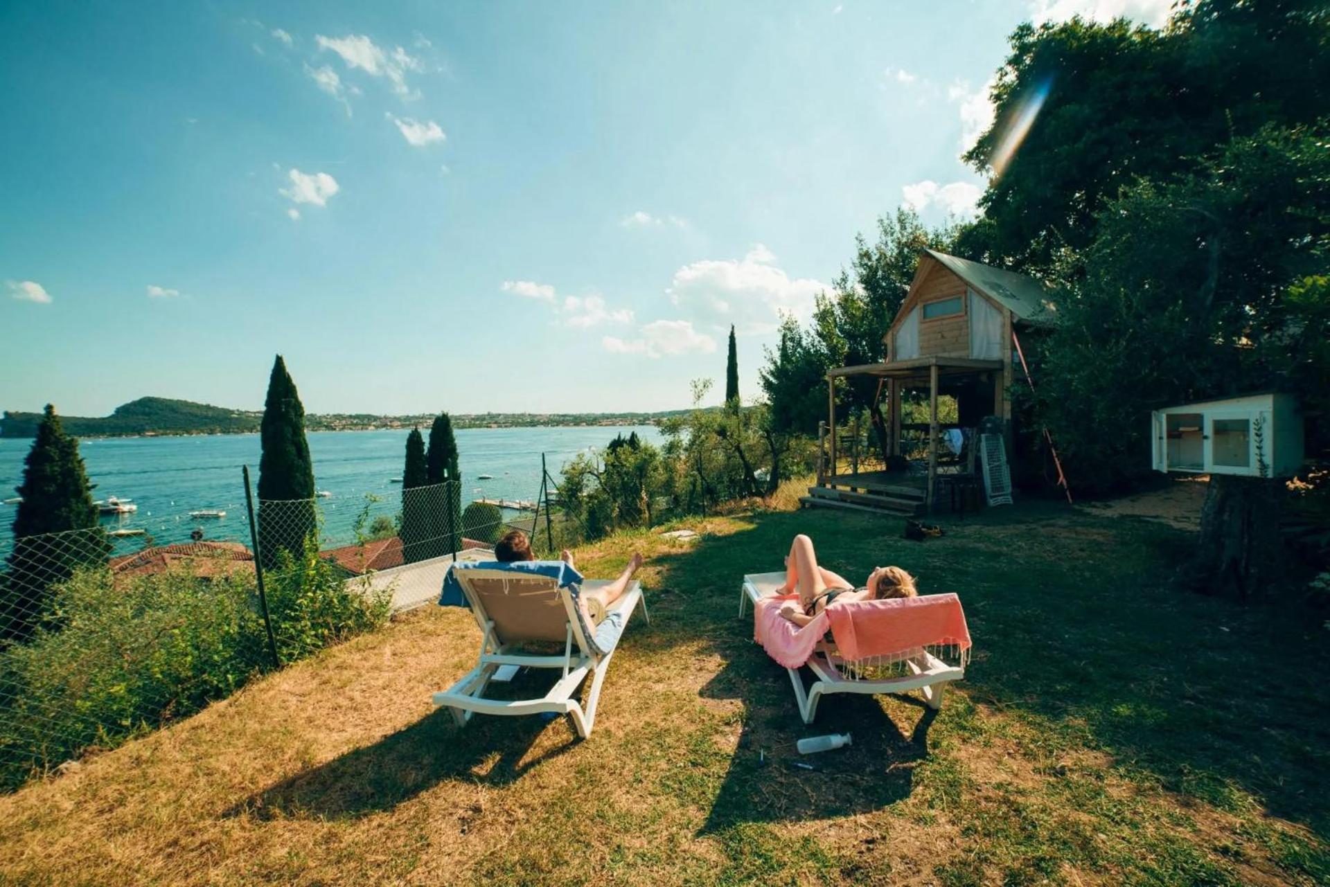 Vacanze Glamping Boutique San Felice del Benaco Exterior photo