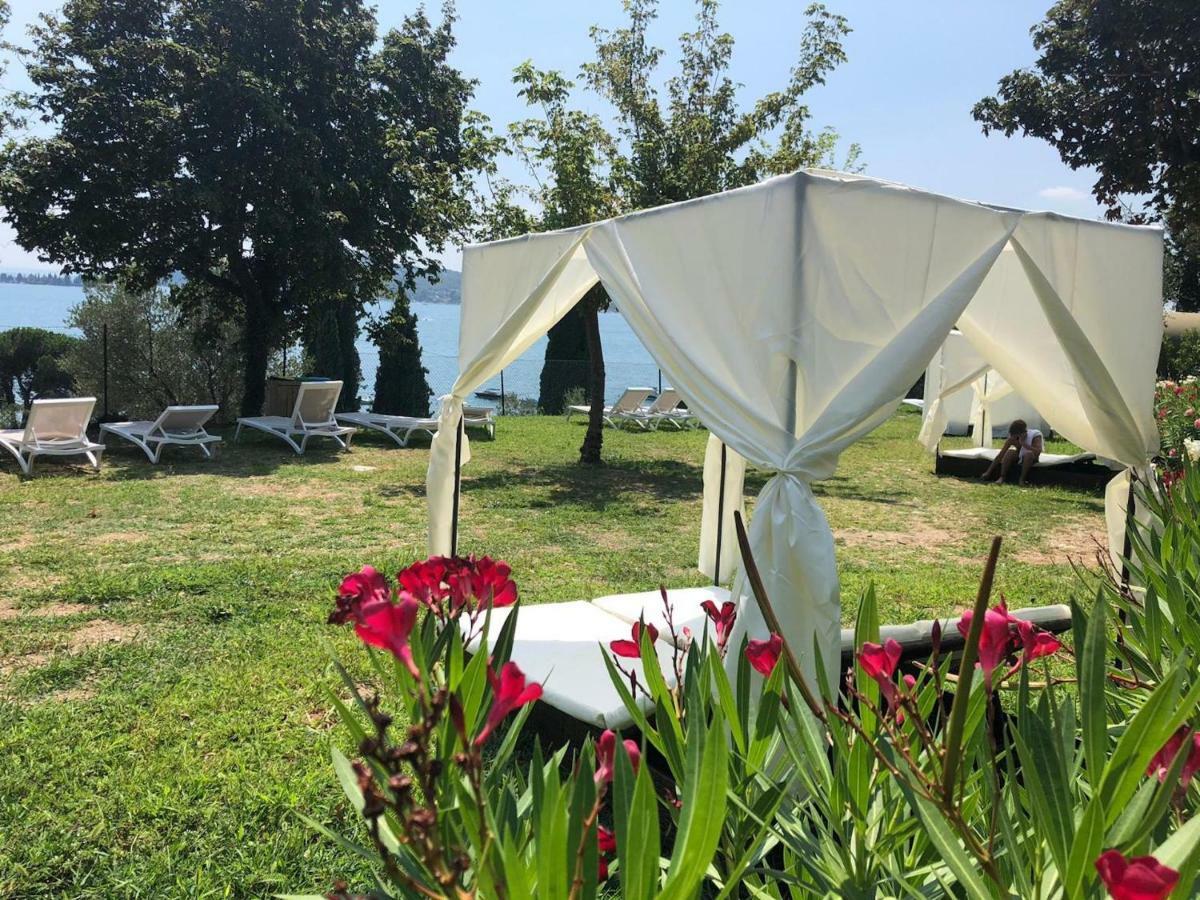 Vacanze Glamping Boutique San Felice del Benaco Exterior photo